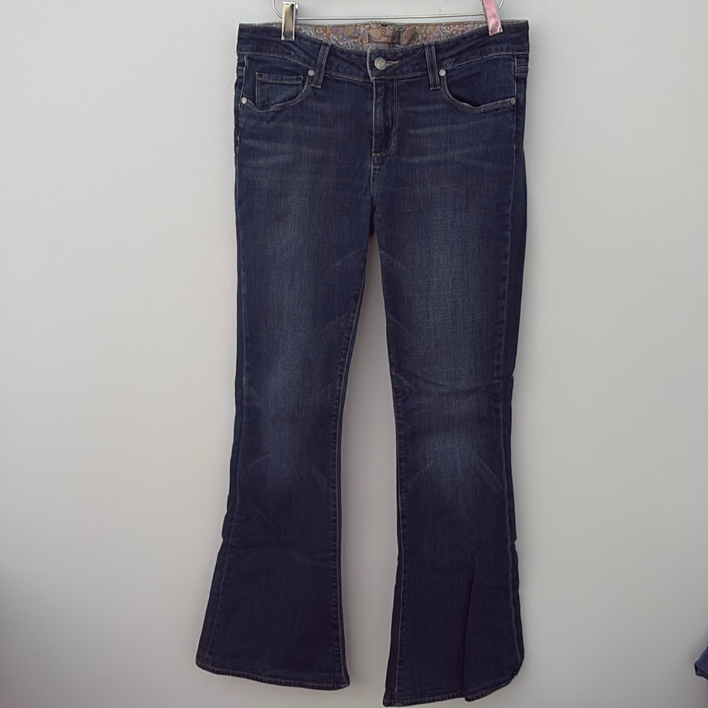 EUC Paige Premium women’s boot cut jeans size 29